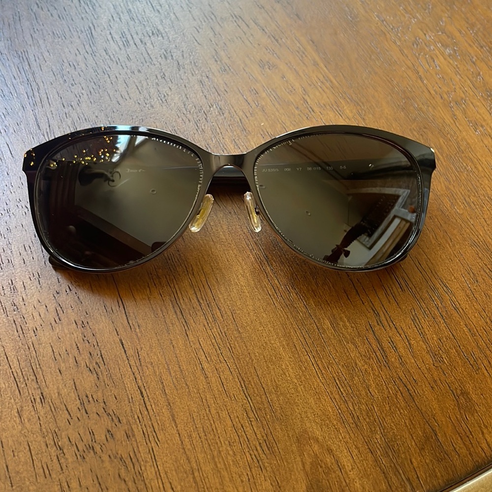 Juicy couture sunglasses and case.